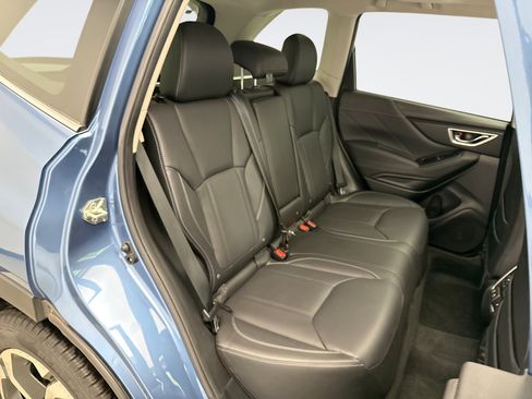 Used 2022 Subaru Forester Touring AWD/4WD image 19