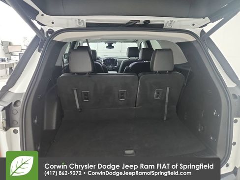 Used 2021 Chevrolet Traverse Premier w/ Redline Edition AWD/4WD image 32