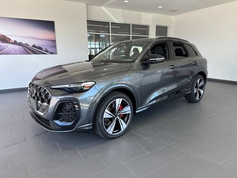 New 2026 Audi SQ5 Premium Plus AWD/4WD image 4