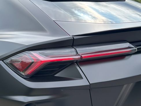 Used 2020 Lamborghini Urus AWD/4WD image 58