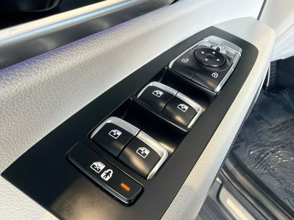 Used 2024 Kia Telluride SX FWD image 19