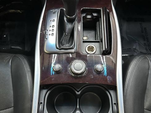 Used 2013 INFINITI M35 w/ Premium Pkg image 27