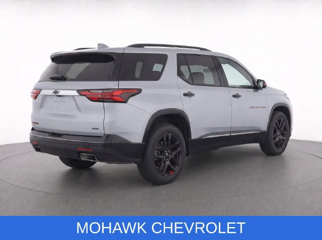 Certified 2024 Chevrolet Traverse Premier w/ Redline Edition AWD/4WD image 5