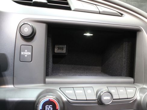 Used 2018 Chevrolet Corvette Stingray Coupe image 46