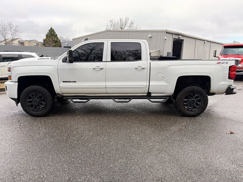 Used 2017 Chevrolet Silverado 2500 LT w/ LT Fleet Convenience Package image 6