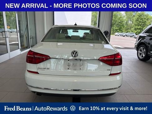 Used 2016 Volkswagen Passat 1.8T SE FWD image 5