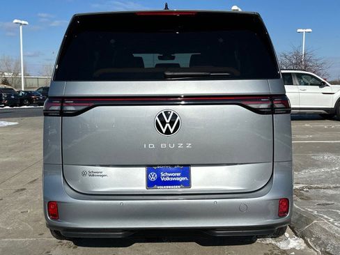 New 2025 Volkswagen ID. Buzz Pro S image 19