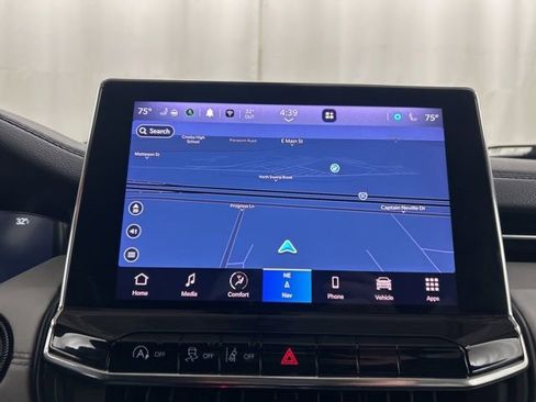 Used 2022 Jeep Compass Limited w/ Elite Group image 15