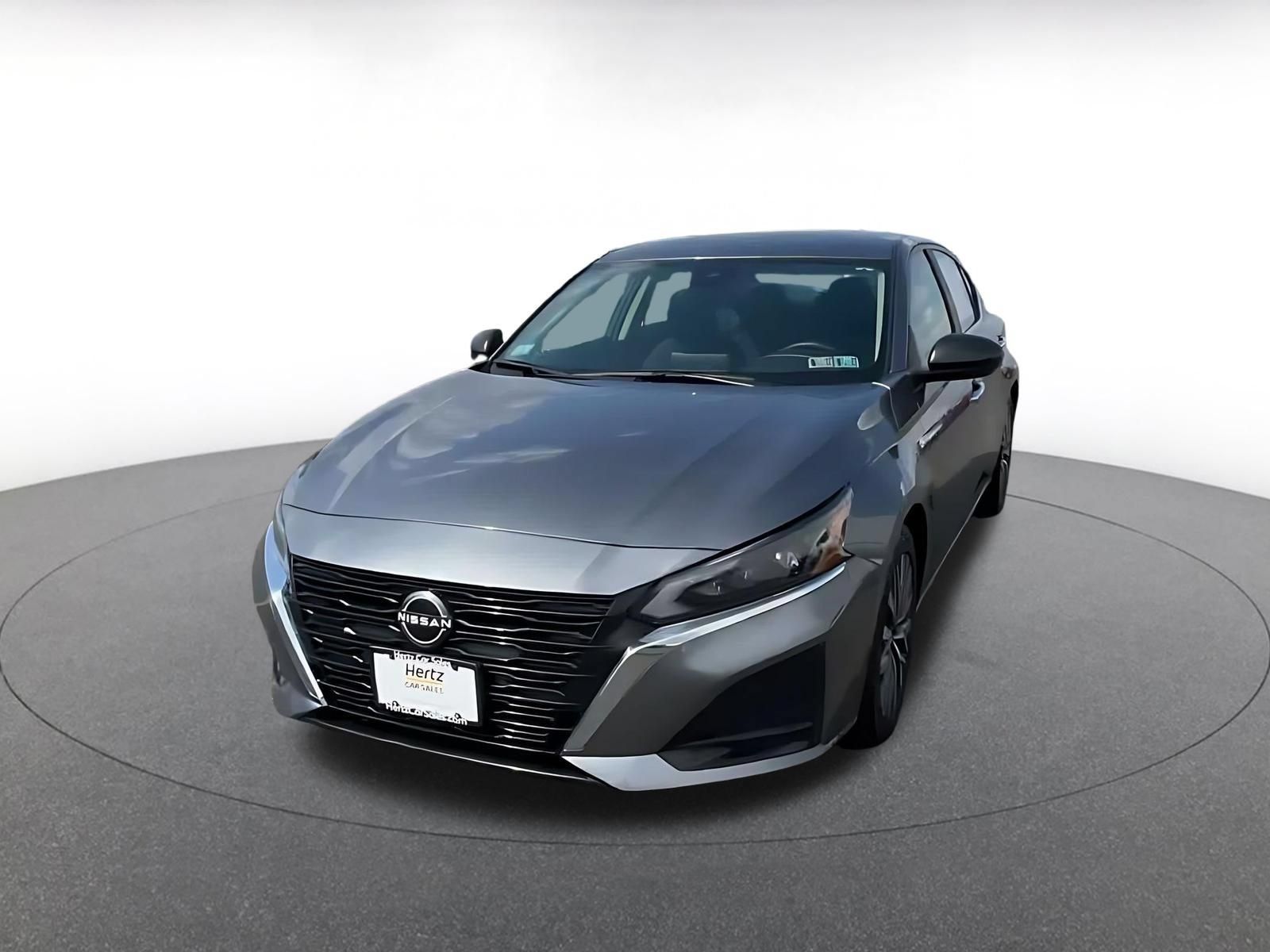Used 2025 Nissan Altima 2.5 SV FWD image 6