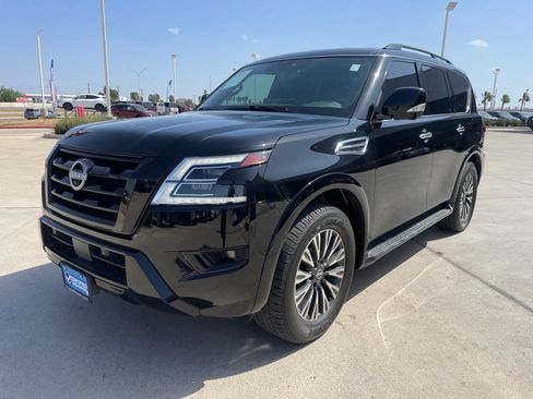 Certified 2024 Nissan Armada SL w/ Midnight Edition Package RWD image 3