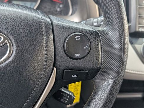 Used 2015 Toyota RAV4 XLE image 27
