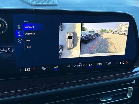 New 2026 Chevrolet Traverse Z71 w/ Enhanced Driving Package AWD/4WD image 21
