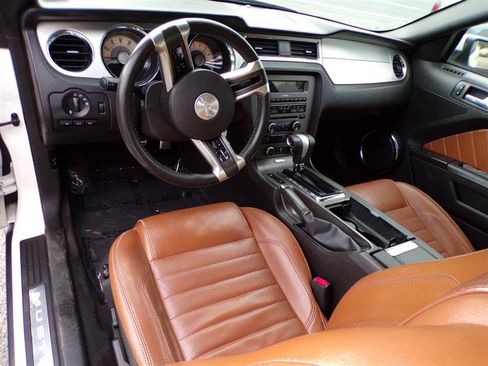 Used 2010 Ford Mustang Coupe RWD image 22