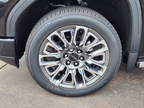 New 2025 GMC Sierra 1500 Denali Ultimate image 14