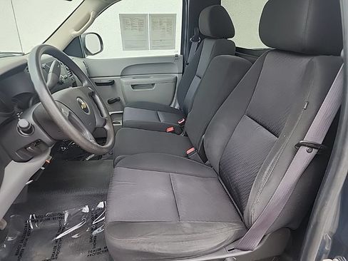 Used 2011 Chevrolet Silverado 1500 W/T RWD image 8