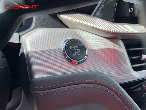 New 2025 Ford Explorer Active w/ Active Comfort Package image 11