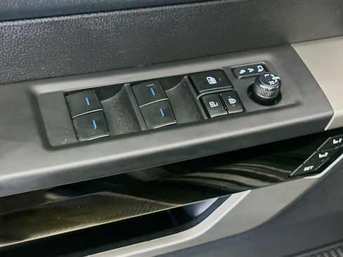 Used 2023 Toyota Tundra Limited w/ Power Package RWD image 15