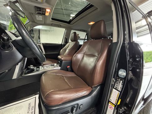 Used 2019 Toyota 4Runner Limited AWD/4WD image 19