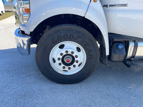 New 2026 Ford F750 2WD SuperCab Super Duty image 45