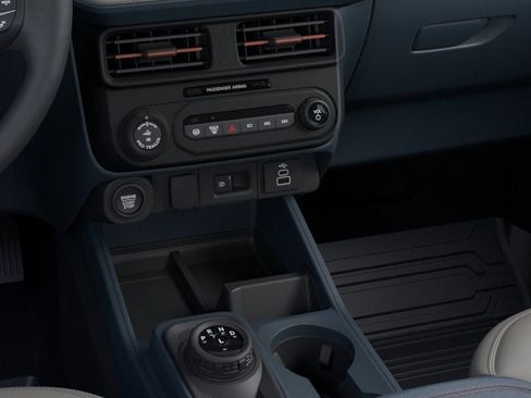 New 2026 Ford Maverick Lariat w/ 4K Tow Package AWD/4WD image 16