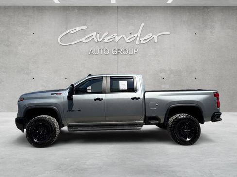 Used 2024 Chevrolet Silverado 2500 ZR2 w/ Technology Package AWD/4WD image 13