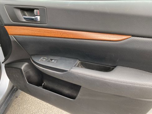 Used 2014 Subaru Outback 2.5i Limited image 34