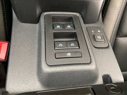 New 2026 Ford Bronco Outer Banks w/ Sasquatch Package AWD/4WD image 33
