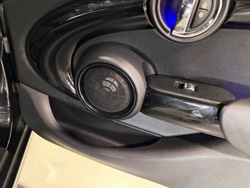 Used 2018 MINI Cooper S FWD image 39