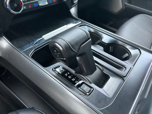 Used 2025 Ford F150 Lariat image 29