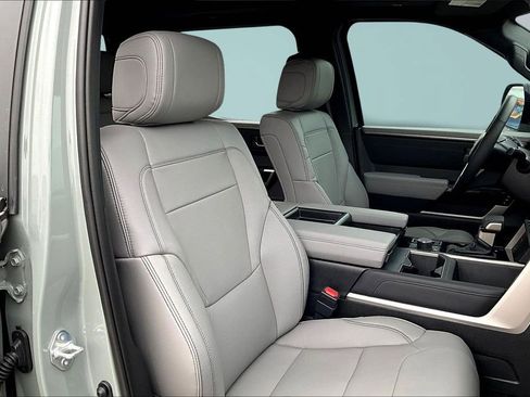 New 2026 Toyota Tundra Limited AWD/4WD image 12