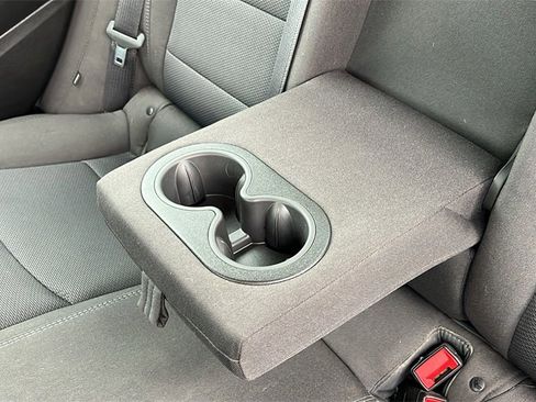 Used 2018 Chevrolet Cruze LT image 34