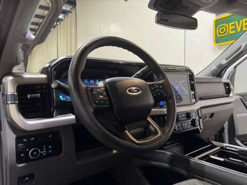 Used 2023 Ford F250 XLT w/ XLT Premium Package AWD/4WD image 11
