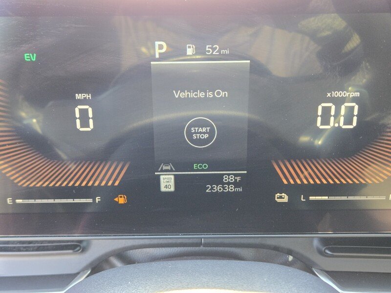 Certified 2025 Kia Carnival EX FWD image 25