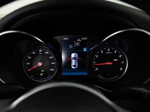 Used 2019 Mercedes-Benz C 300 Sedan w/ Premium Package image 32