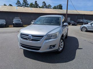 Used 2010 Volkswagen Tiguan S image 1