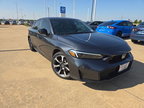 Used 2026 Honda Civic Sport Touring image 2