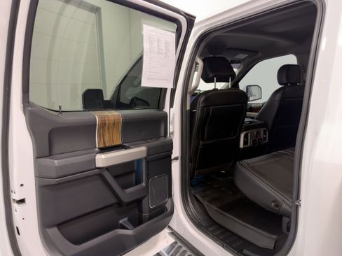 Used 2020 Ford F150 Lariat w/ Equipment Group 502A Luxury image 26