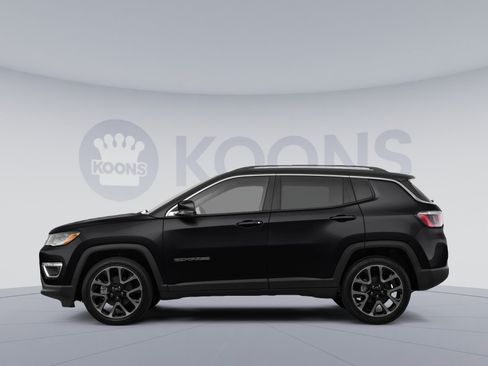 Used 2018 Jeep Compass Limited AWD/4WD image 2