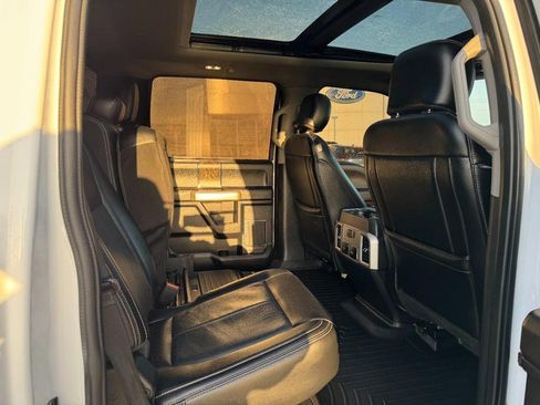 Used 2021 Ford F250 Lariat w/ FX4 Off-Road Package image 10