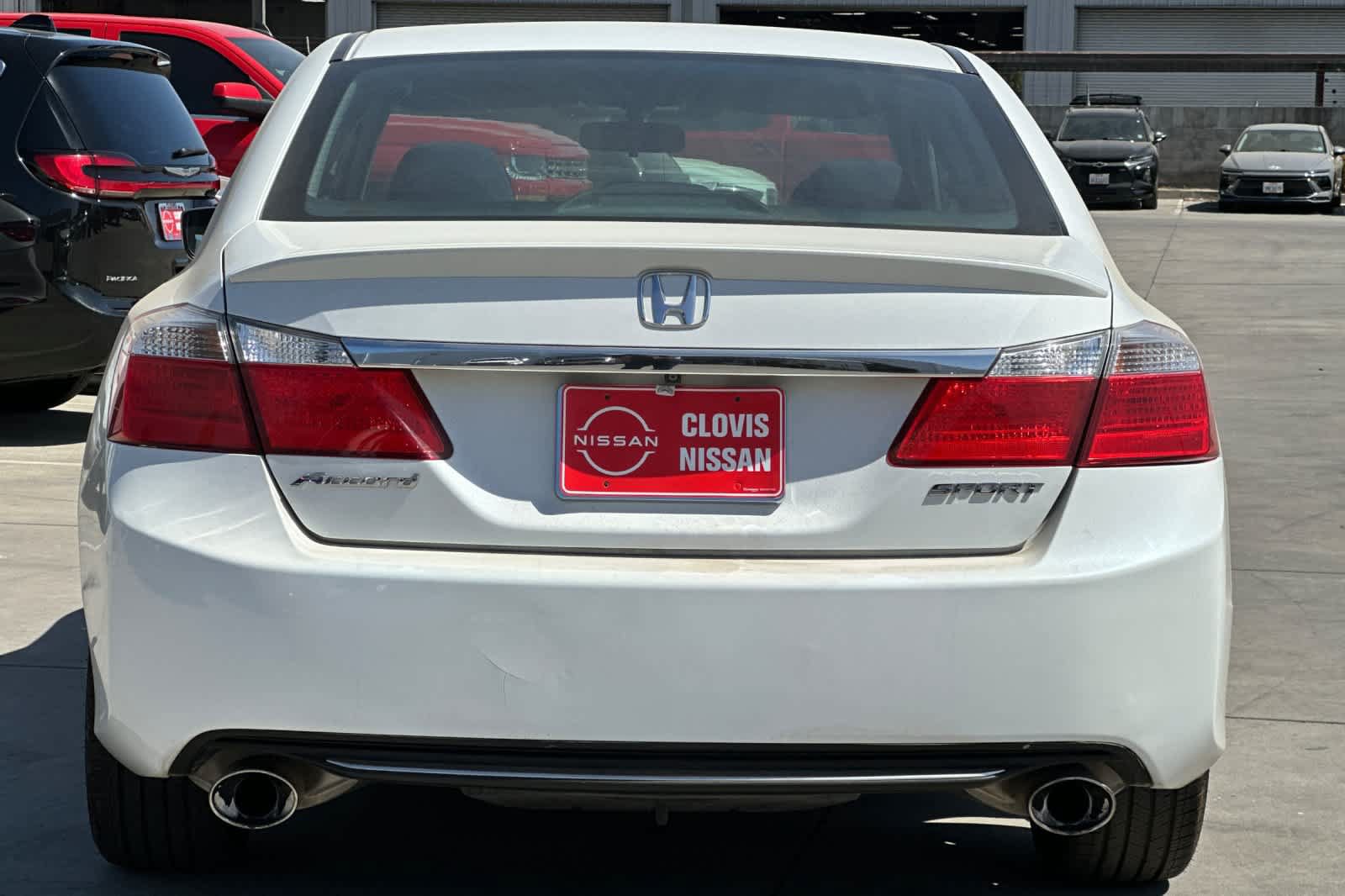 Used 2015 Honda Accord Sport image 8