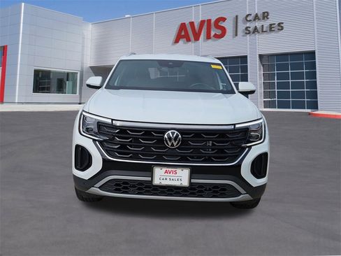 Used 2025 Volkswagen Atlas Cross Sport SE image 10