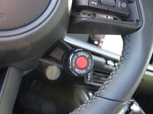 Used 2025 Porsche 911 Carrera S RWD image 25