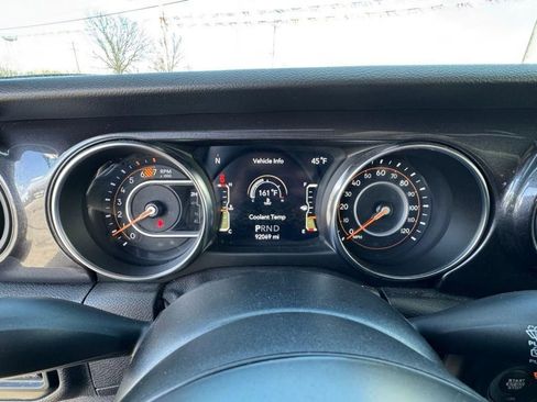 Used 2021 Jeep Wrangler Unlimited Sport AWD/4WD image 24