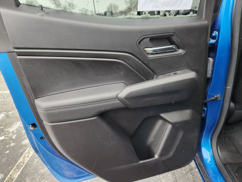 Used 2023 Chevrolet Colorado LT w/ LT Convenience Package II AWD/4WD image 21