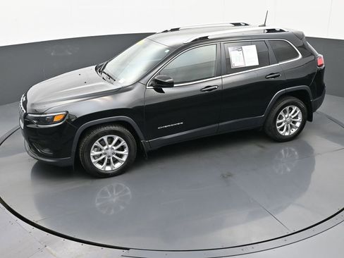 Used 2019 Jeep Cherokee Latitude w/ Popular Appearance Group FWD image 36
