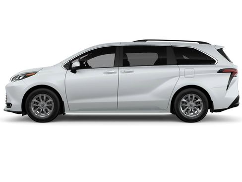 New 2026 Toyota Sienna XLE FWD image 25