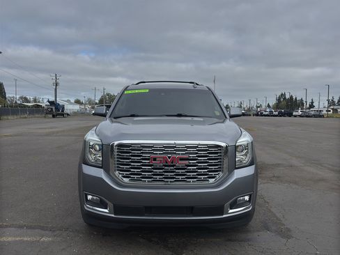 Used 2018 GMC Yukon XL Denali w/ Denali Ultimate Package AWD/4WD image 2