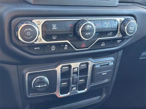 Certified 2023 Jeep Wrangler Unlimited Sport image 32