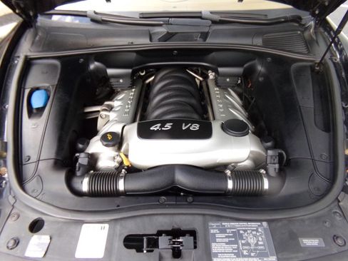 Used 2005 Porsche Cayenne S image 47