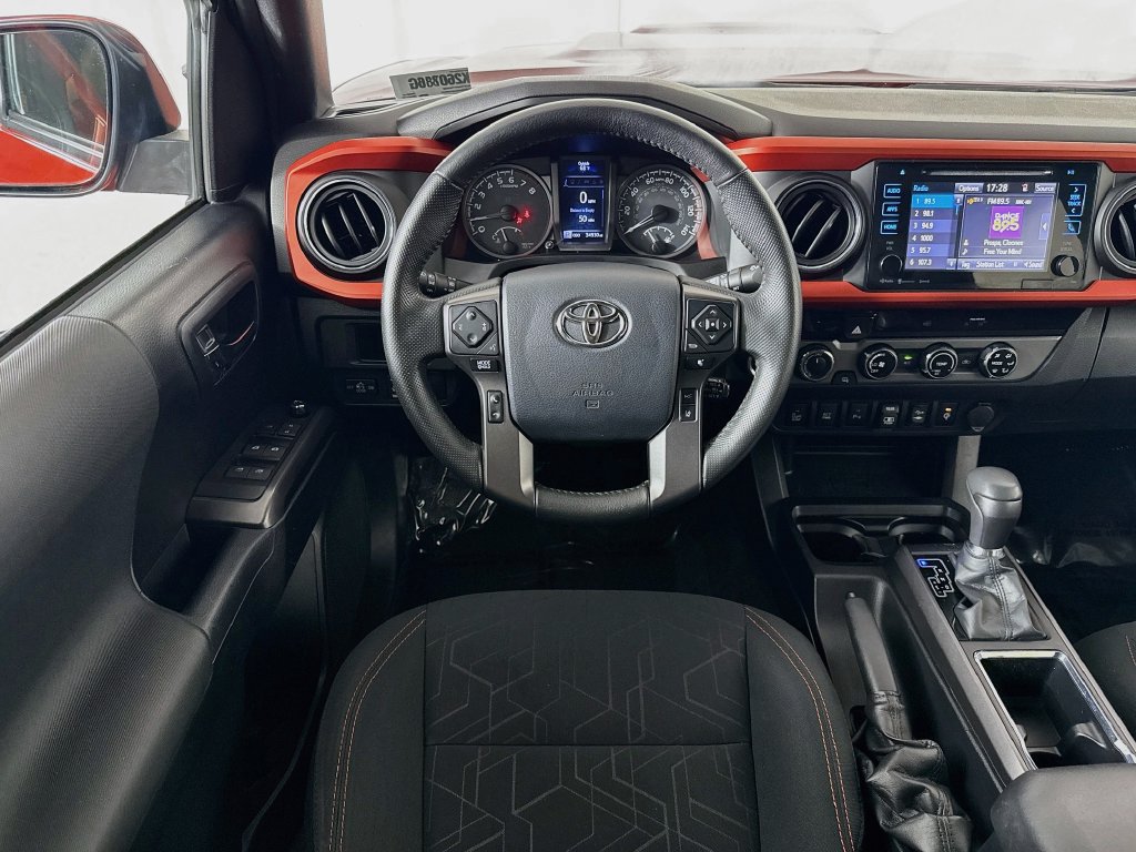 Used 2018 Toyota Tacoma TRD Sport w/ Technology Package AWD/4WD image 23